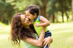 Verbinding tussen kind en moeder geeft plezier